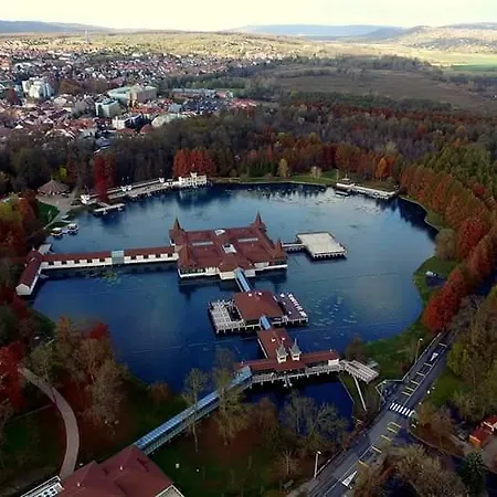 公寓 Lisa Vendeghaz Hévíz